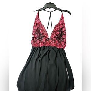 Chic Black and Pink Lace Nightwear
